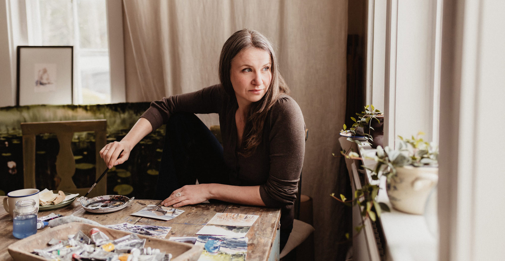 Elisabeth Biström, watercolor artist, in her studio